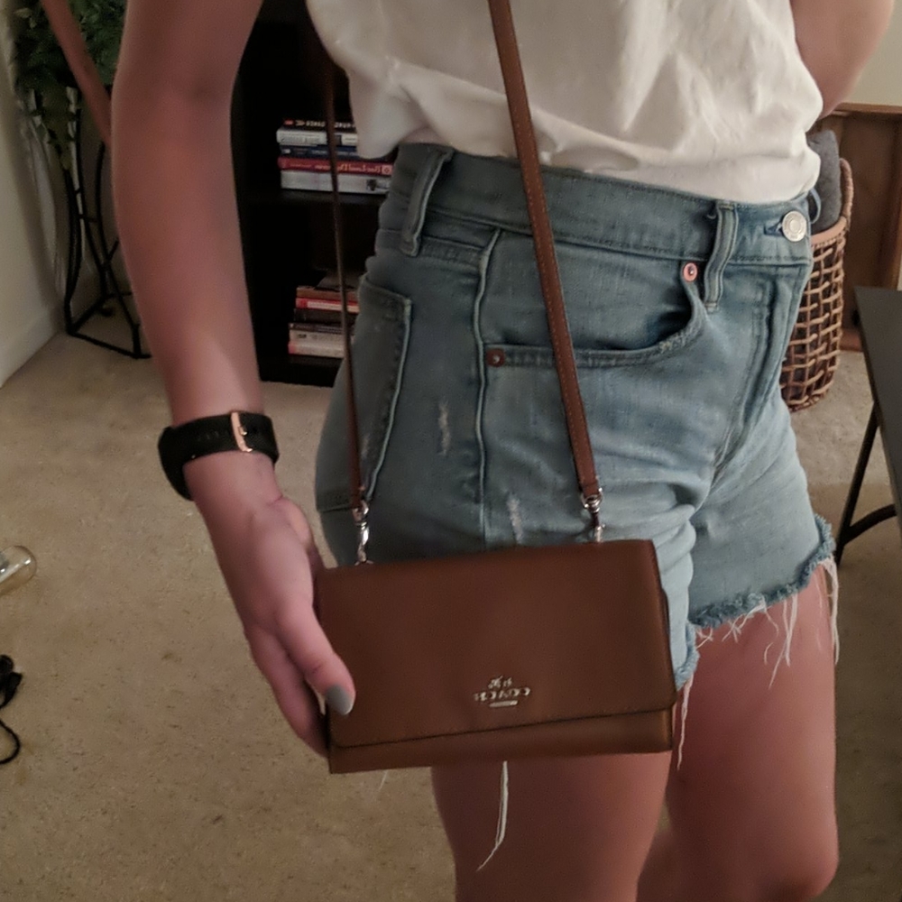 Coach women's smooth phone crossbody (saddle)